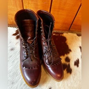 Ariat lace ups. New condition.